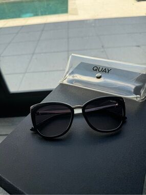 Quay Australia Black Cat-Eye Sunglasses with Tinted Lenses